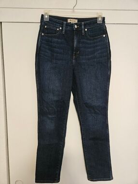 Madewell High-Rise  Curvy Perfect Vintage Jeans in Dark Blue Indigo